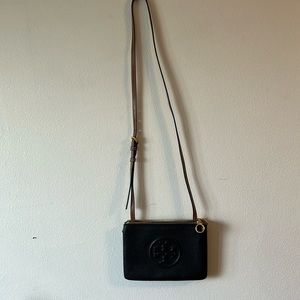 Tory Burch cross body black—authentic